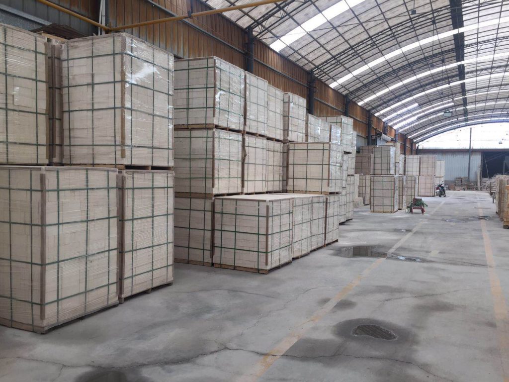 莫來石保溫磚_莫來石磚價格_莫來石聚氫保溫磚